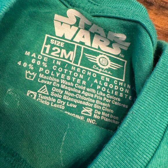 Star Wars T-Shirt size 12m pre loved - Picture 2 of 5